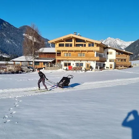 Schusterhof Guest house Itter