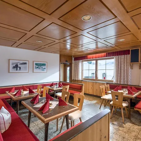 Schusterhof 3*